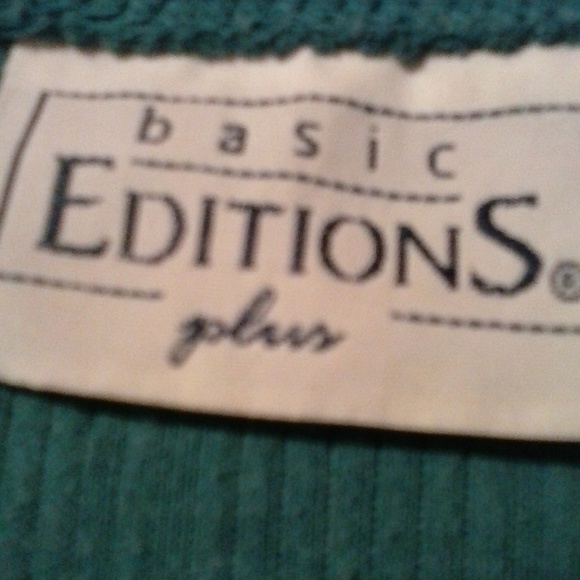 BASIC EDITIONS PLUS WOMEN'S DARK TEAL GREEN TOP - Picture 2 of 3